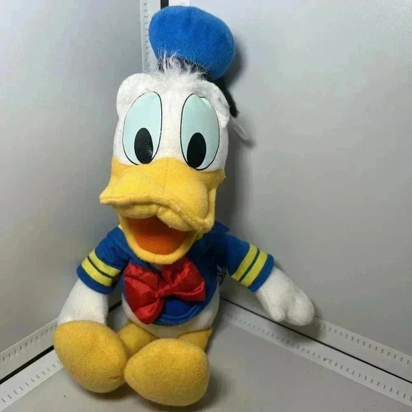 Toy Factory Classic Donald Duck 10 Inch Plush Toy Stuffed Animal - Picture 1 of 4
